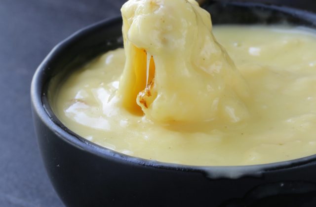 cheese-fondue-2022-12-15-18-40-26-utc